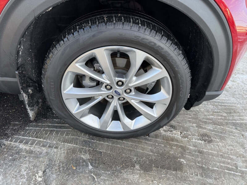 2023 Ford Explorer Platinum