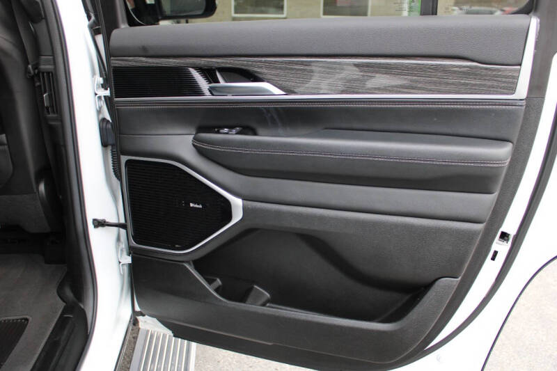 2022 Jeep Wagoneer Series III