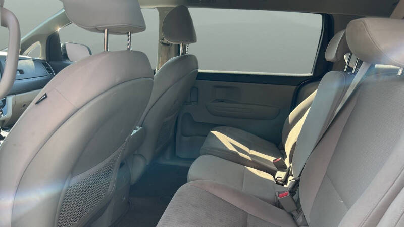 2017 Kia Sedona LX