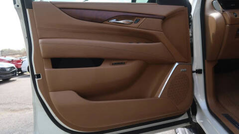 2017 Cadillac Escalade Platinum