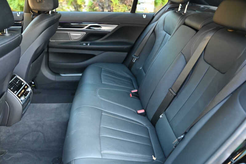 2019 BMW 7 Series 740i