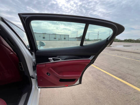 2014 Porsche Panamera 4