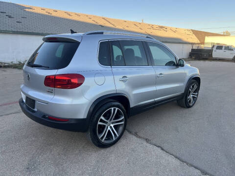 2017 Volkswagen Tiguan 2.0T SEL 4Motion