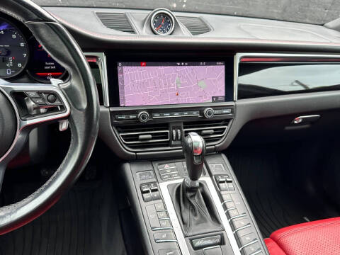 2020 Porsche Macan