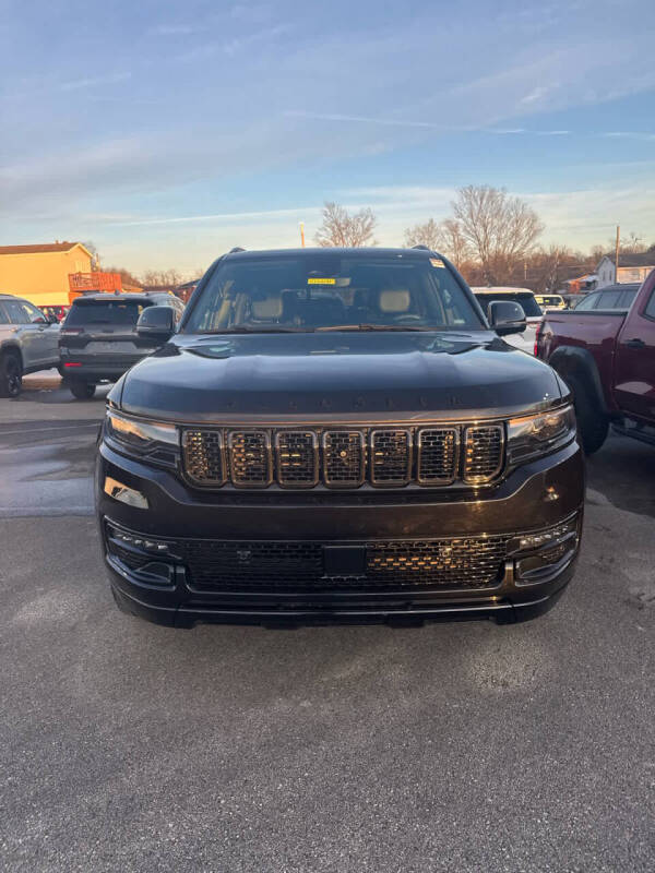 2022 Jeep Wagoneer Series III Carbide
