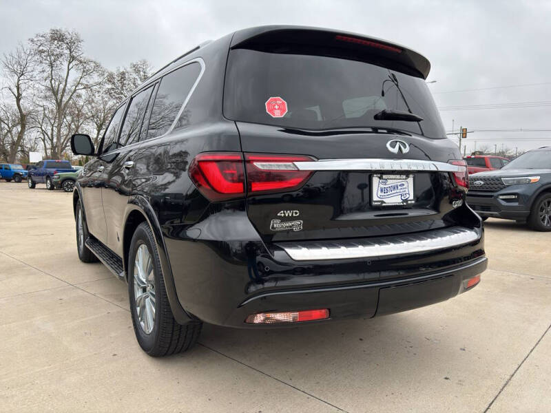 2022 Infiniti QX80 Luxe