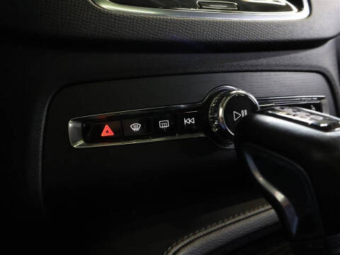 2020 Volvo XC90 T5 Momentum