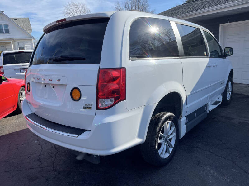 2016 Dodge Grand Caravan SXT Plus