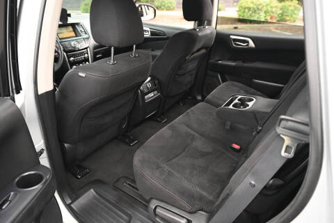 2013 Nissan Pathfinder SV