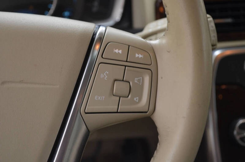 2015 Volvo XC70 3.2 Platinum