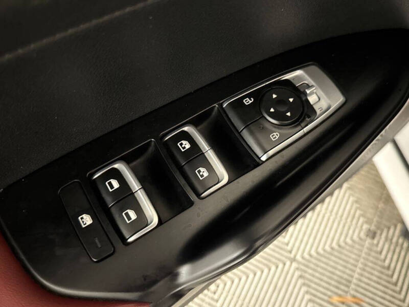 2023 Kia K5
