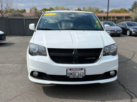 2019 Dodge Grand Caravan for sale at Used Cars Fresno in Clovis CA