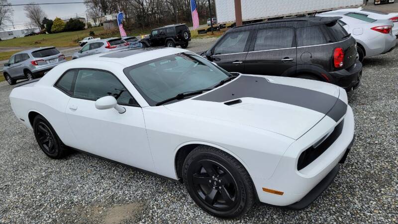 2013 Dodge Challenger for sale at 220 Auto Sales in Rocky Mount VA