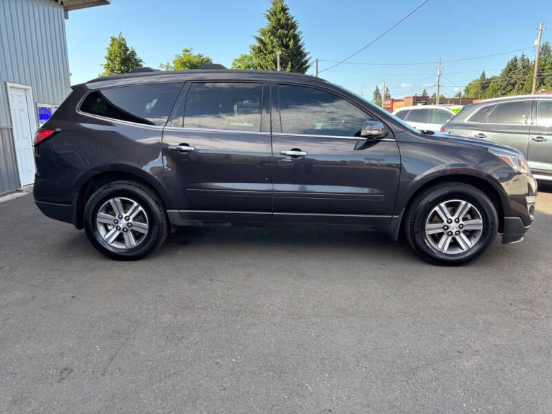 2017 Chevrolet Traverse LT
