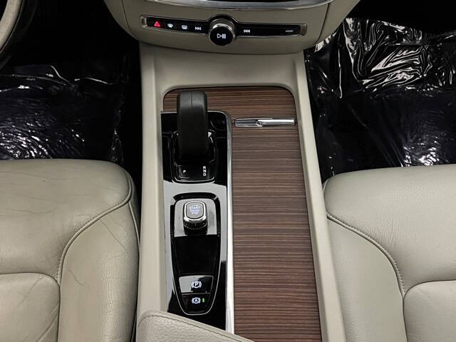 2022 Volvo S60 B5 Momentum