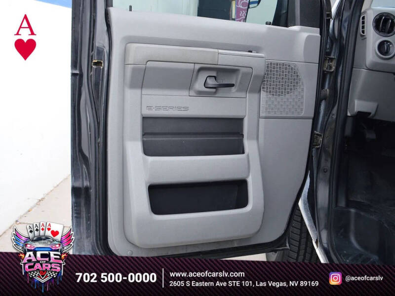 2011 Ford E-Series E-350 SD