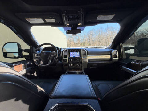 2017 Ford F-350 Super Duty Platinum