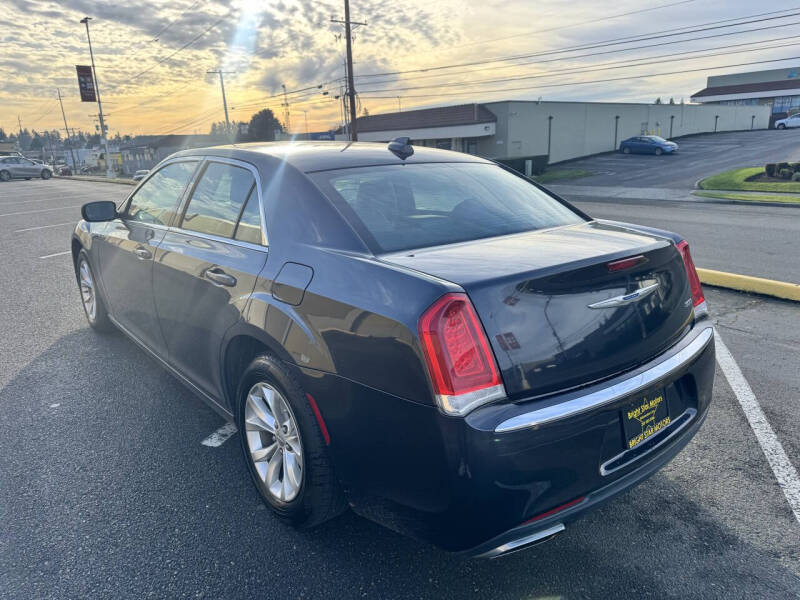 2015 Chrysler 300 Limited