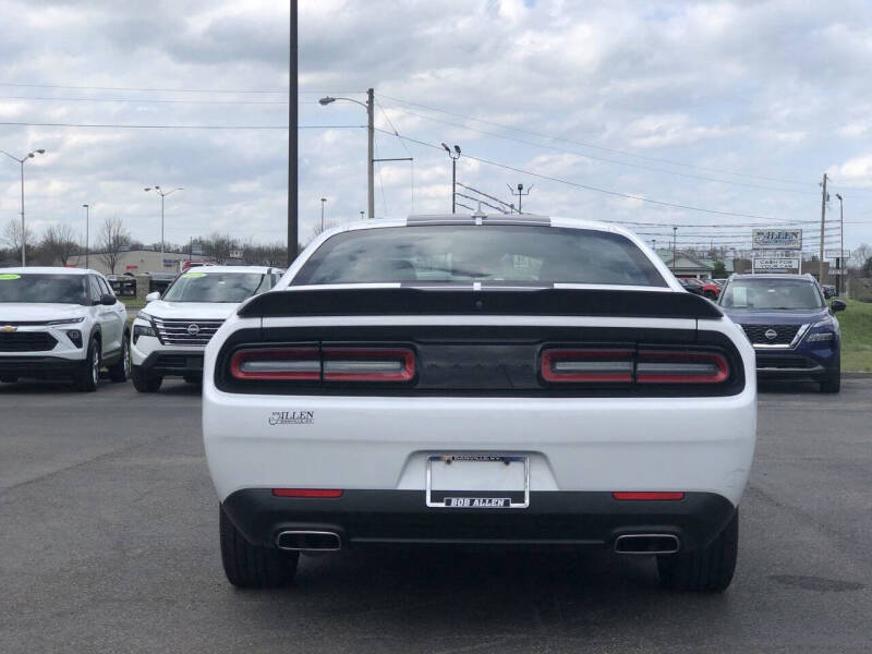 2021 Dodge Challenger SXT