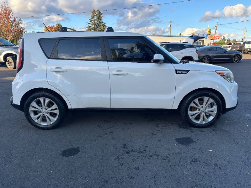 2015 Kia Soul + photo 7