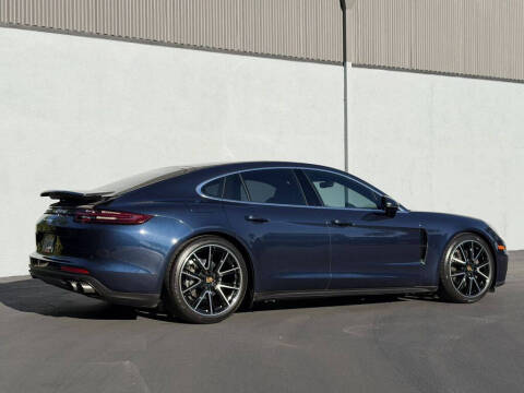 2018 Porsche Panamera 4S