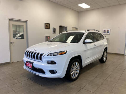 2018 Jeep Cherokee for sale at DAN PORTER MOTORS in Dickinson ND