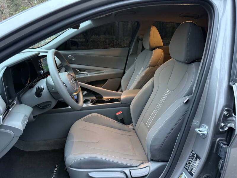 2023 Hyundai Elantra Hybrid Blue