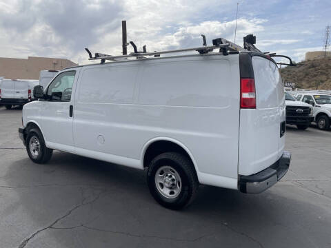 2023 Chevrolet Express 2500