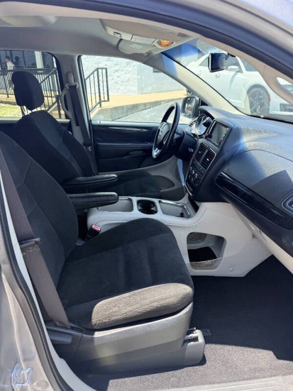 2015 Dodge Grand Caravan SXT Plus