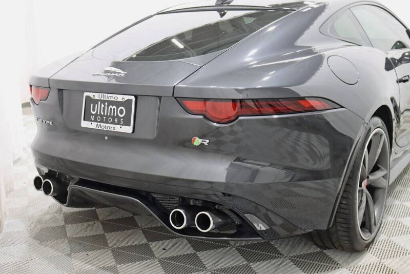 2018 Jaguar F-TYPE R