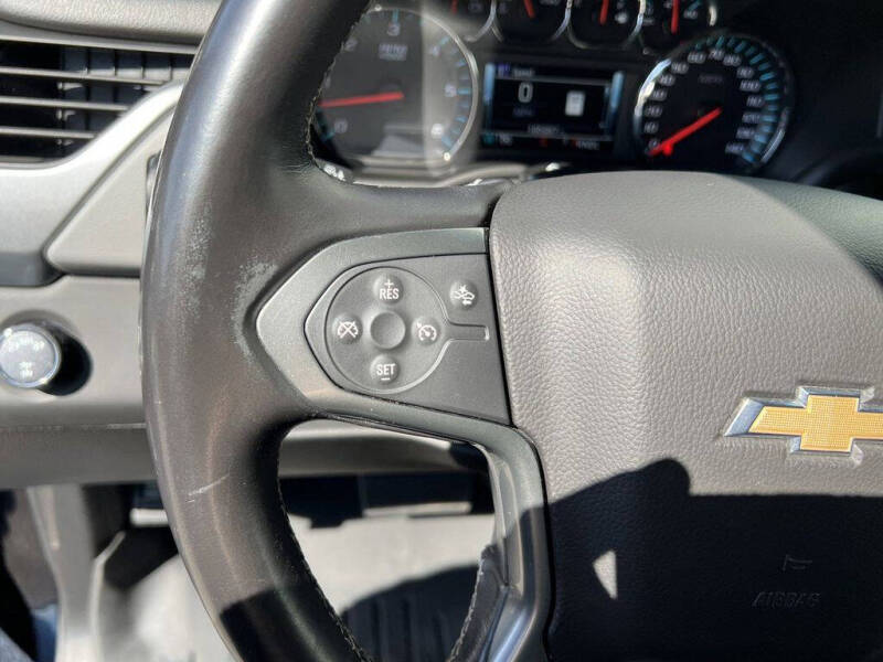 2019 Chevrolet Suburban LT