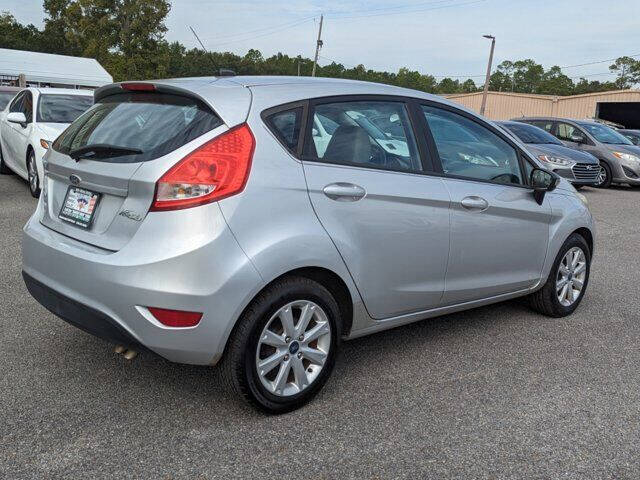 2013 Ford Fiesta SE