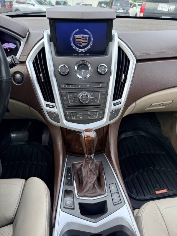2011 Cadillac SRX Performance Collection