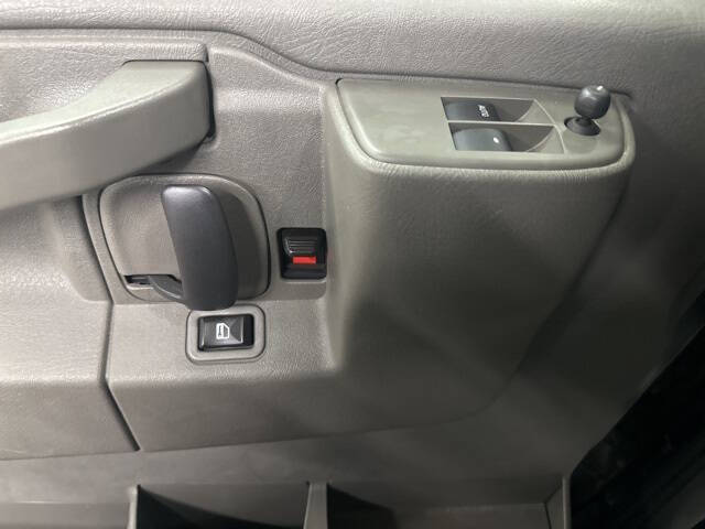 2017 Chevrolet Express LS 2500