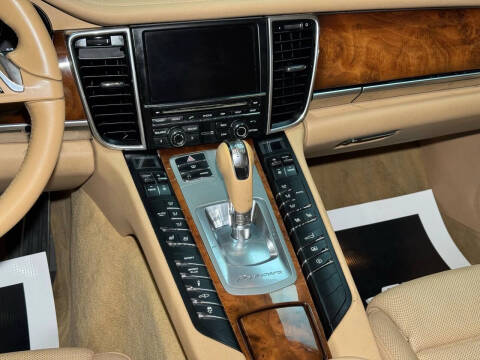 2012 Porsche Panamera