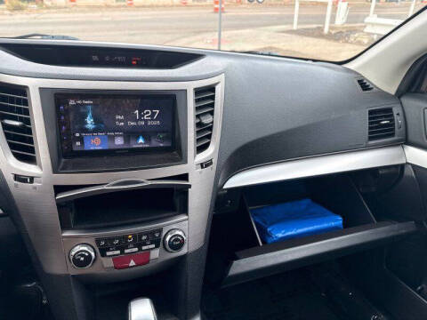 2013 Subaru Legacy 2.5i Premium