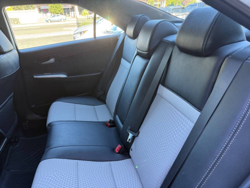 2012 Toyota Camry SE