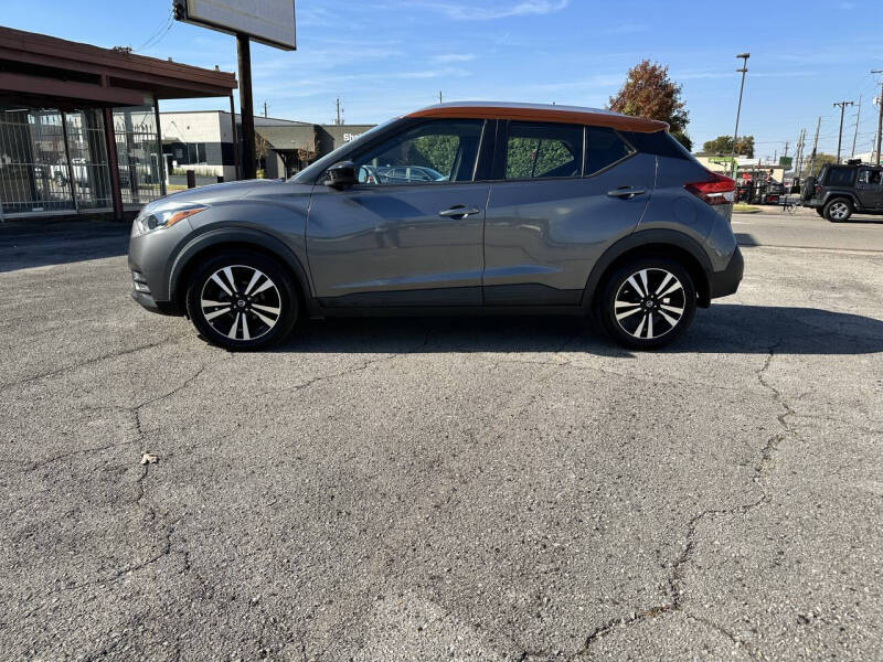 2020 Nissan Kicks SR