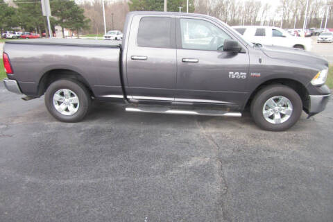2017 RAM 1500 SLT