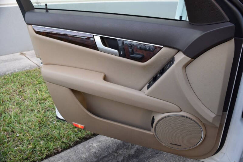 2014 Mercedes-Benz C-Class C 300 Sport 4MATIC