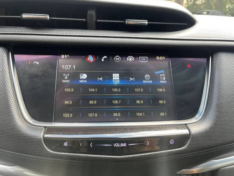 2017 Cadillac XT5 Luxury