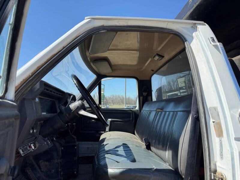 1993 Ford F-800