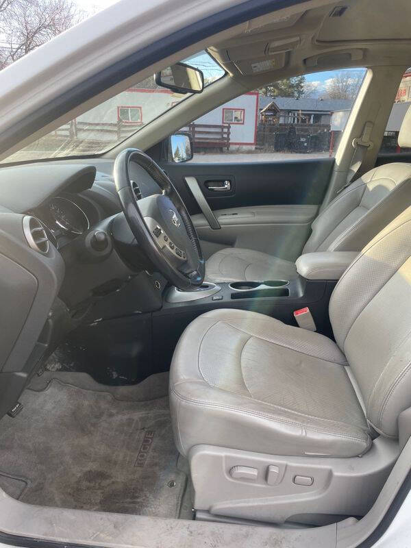 2011 Nissan Rogue SV