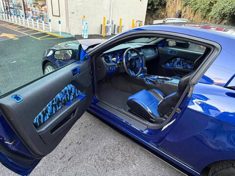 2014 Ford Mustang V6