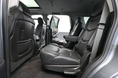 2018 Cadillac Escalade Luxury