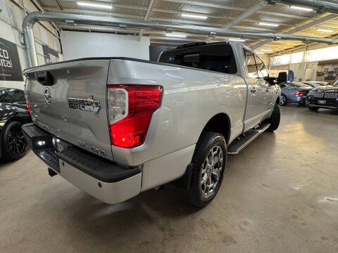 2017 Nissan Titan XD SL