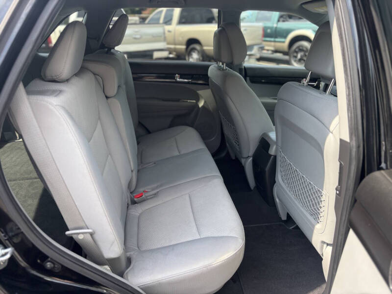 2012 Kia Sorento LX