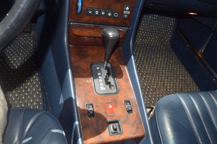 1988 Mercedes-Benz 500-Class