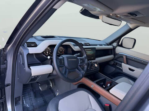 2024 Land Rover Defender 130 P400 X