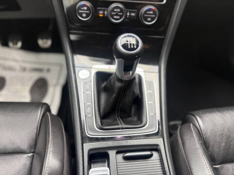 2016 Volkswagen Golf R 4Motion